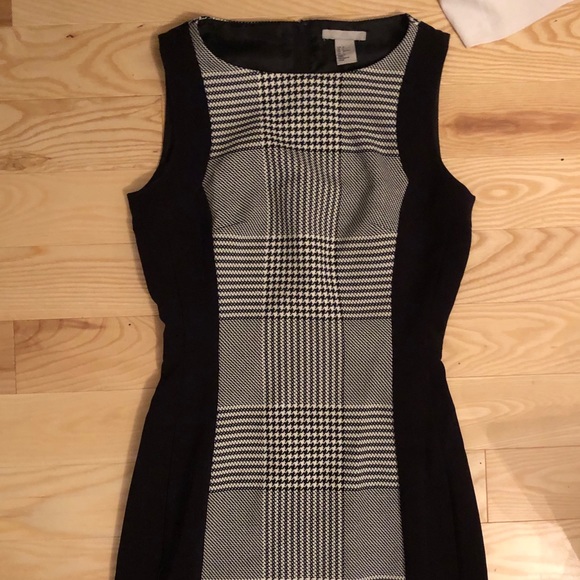 Fitted H&M Dress - Picture 2 of 2
